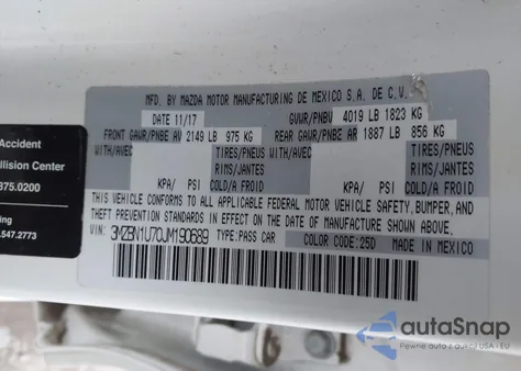 2018 Mazda Mazda3 Sport z USA, uszkodzony, nr VIN 3MZBN1U70JM190689